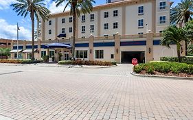 Hampton Inn & Suites St. Petersburg/Downtown